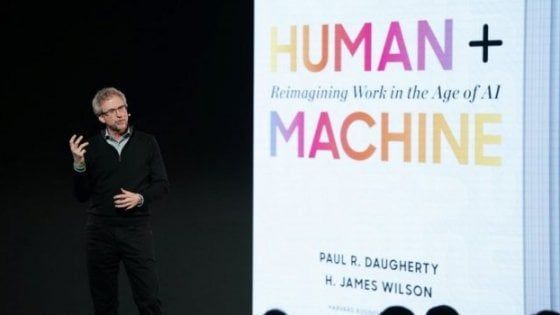 Human+Machine, la guida al successo nell'era dell'Intelligenza Artificiale
