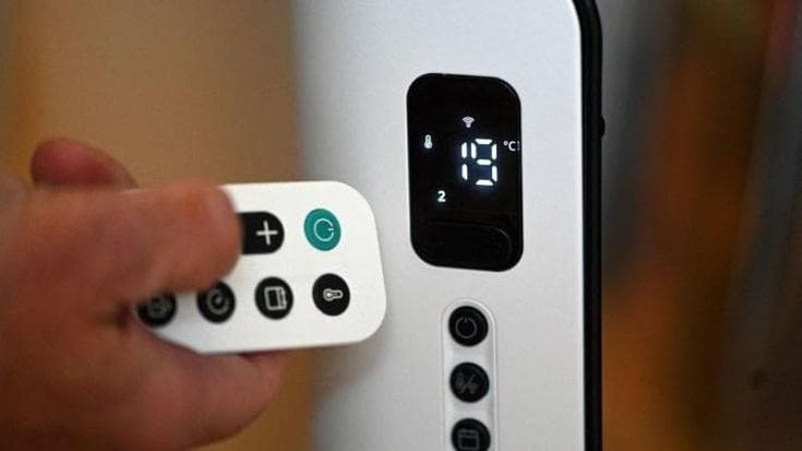 Luce, acqua e temperatura sotto controllo: i consigli per risparmiare energia in casa