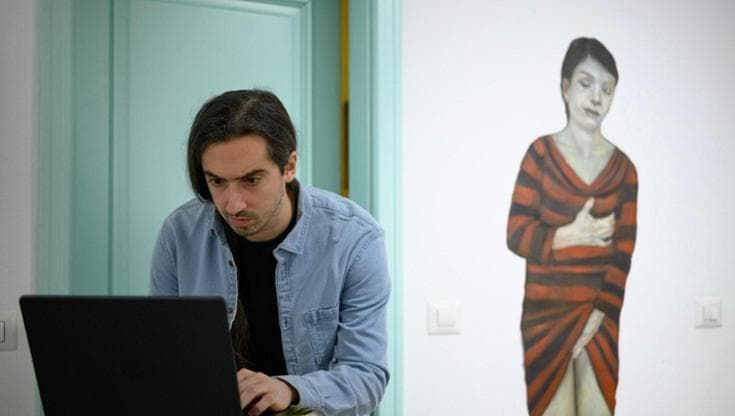 Alessandro Ciociola, l’ingegnere che fa musica con i codici informatici: “Il live coding è pugliese”