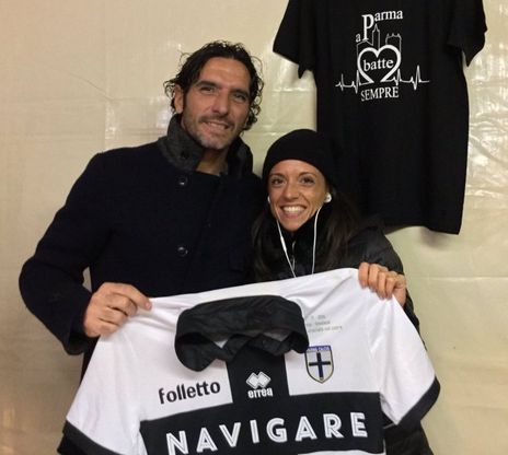 La maglia di Lucarelli regala un defibrillatore