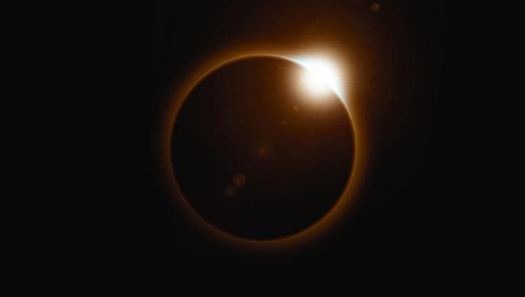 Eclissi solare, come osservarla senza rischiare danni agli occhi