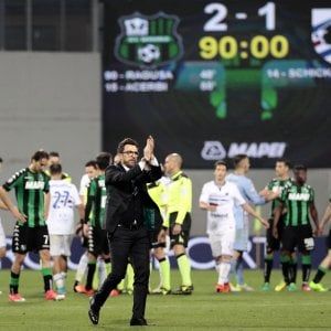 Sassuolo, Di Francesco: "Preso un gol assurdo, ma bravi a rimontare"