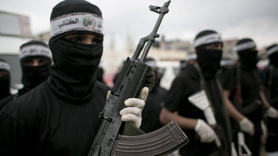Israele, chiesto ergastolo per due assassini dell'adolescente palestinese bruciato vivo. Is: "Killer di Tel Aviv è uno dei nostri"