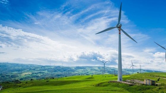 Bain: per lo sviluppo delle rinnovabili servono investimenti per 15mila miliardi