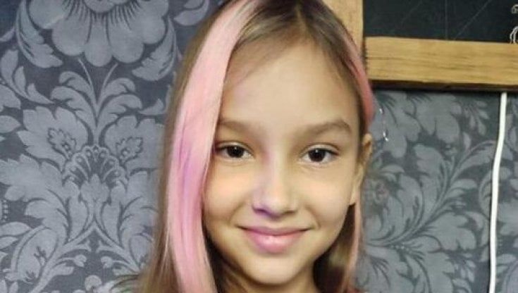 Polina, i capelli rosa e la follia della guerra