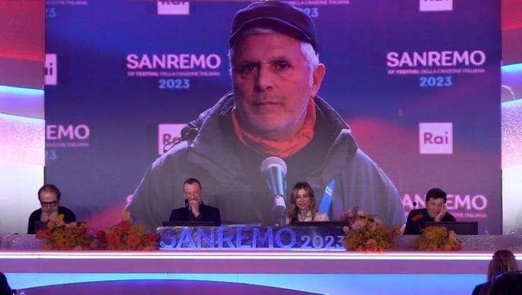 Lucci-Fagnani, gag sul vestito di Ferragni: "Io mi sarei dipinta una quarta"