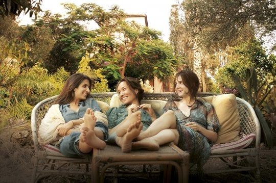 'La casa delle estati lontane', tre sorelle a Tel Aviv