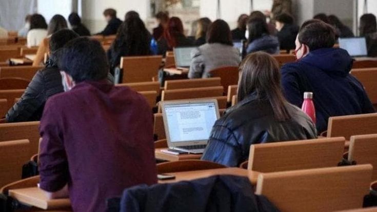 Pa, la carica dei giovani: +33% in un anno. Ma salari ancora bassi, e welfare poco diffuso