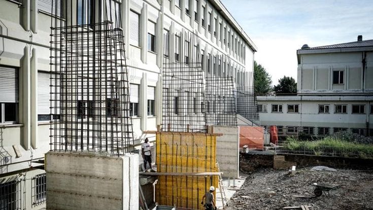 La beffa dei fondi Pnrr per le scuole: i progetti sono finiti, ma i soldi non arrivano