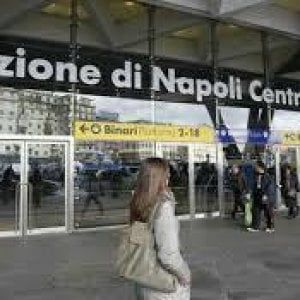Coronavirus, positivo viaggia in treno da Milano a Napoli: fermato