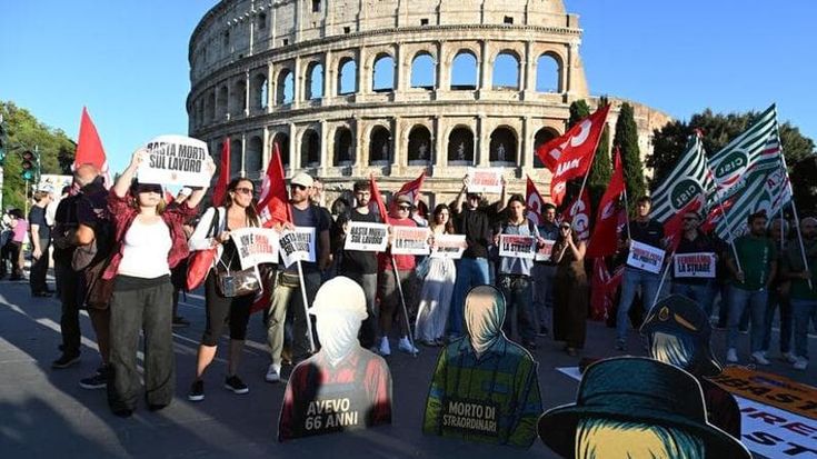 Morte al Colosseo, il giorno nero del ministro Giuli: prima prende tempo, poi si arrende allo stop