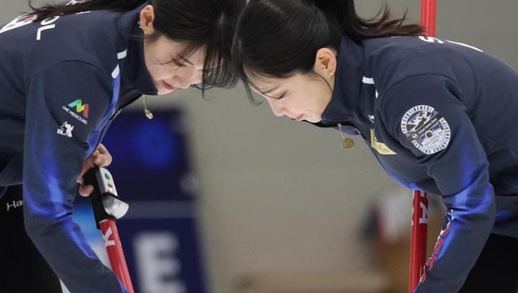 Milano Cortina, il curling: tutto quello che c’è da sapere sullo sport più amato delle Olimpiadi