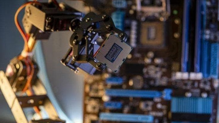 Big Tech spiazzata. Ora rilancia gli investimenti