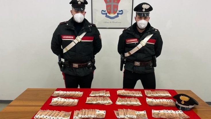 Parma, fermato con 81mila euro in banconte false: arrestato 38enne 