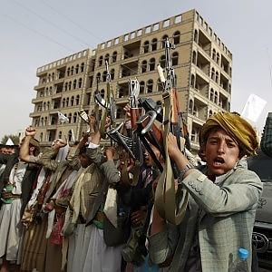 Yemen, Riad: "Abbattuto missile scud lanciato da ribelli Houthi"