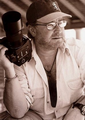 Addio a Giovanni Cozzi, fotograf&ograve; la bellezza femminile