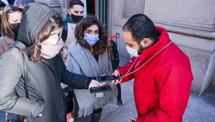 Covid, incognita virus sul futuro. Quirinale e sindaci sono l'ancora di salvezza