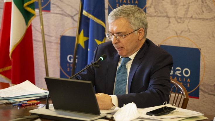 Il governo prevede la ripresa economica a partire da giugno