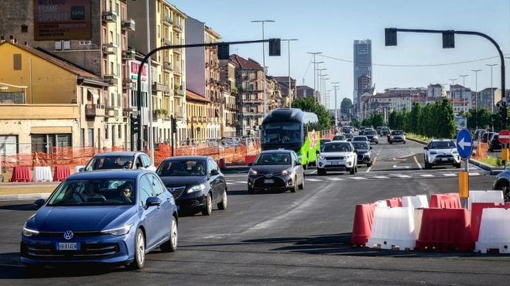Torino digitalizza i cantieri per ridurre i tempi dei lavori: “Tagliamo disagi inutili”