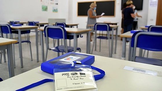 Scuola, prima campanella in Puglia. Licei in classe dalle 7,30 ma alle elementari problemi di spazio e personale