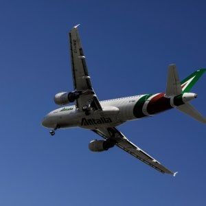Sorpresa Alitalia, è prima al mondo per puntualità