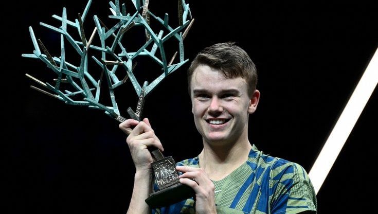 Rune vince a Parigi-Bercy, battuto Djokovic in finale