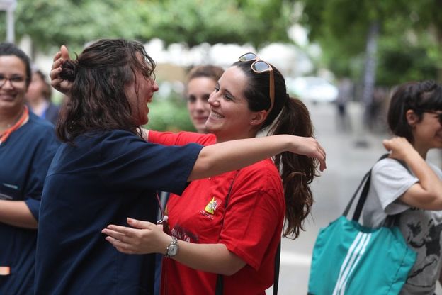 Palermo, controlli e abbracci gratis in via Principe di Belmonte per la Giornata dell'infermiere
