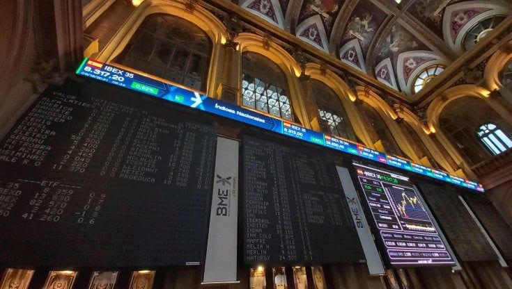 Le Borse di oggi, 7 dicembre. Si attenuano i timori per Omicron, listini Ue in forte rialzo