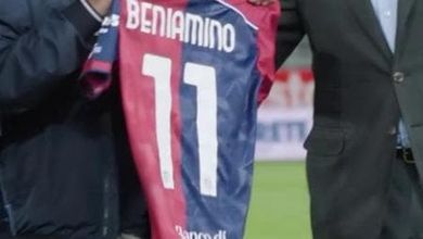La maglia "Beniamino" per dimenticare il carcere da innocente: il Cagliari rende omaggio a Zuncheddu