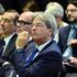 Gentiloni, percorso a ostacoli 