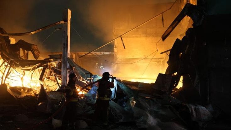 Bombs on Kyiv, Zelensky’s fury: “So much for ‘compassionate’ missiles”