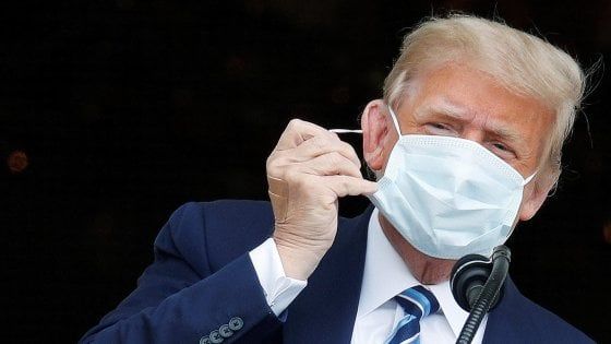 Trump: "Sono diventato immune al Covid". E chiede di ripristinare il dibattito tv contro Biden