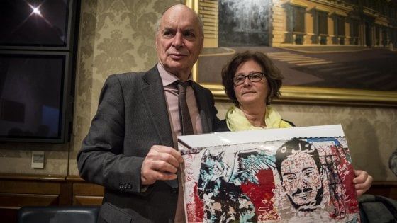 Caso Regeni, i genitori a papa Francesco: "Parli di Giulio nella sua visita in Egitto"