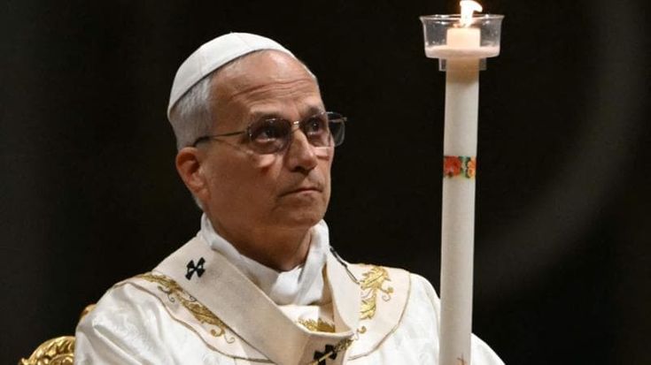 La veglia di Pasqua del Papa: “Le guerre di oggi pietre sui sepolcri”