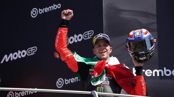 Aprilia, sorpasso sui padroni Ducati: “Che goduria batterli proprio qui”