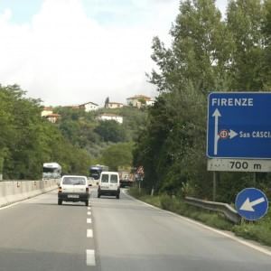 Olio sulla strada, riaperta la Firenze-Siena