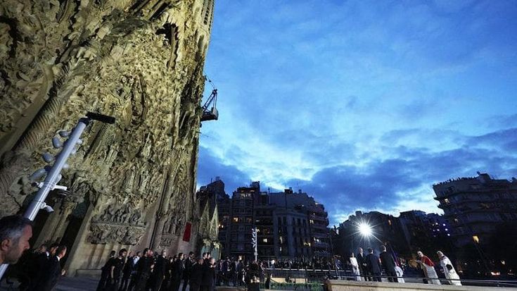 Leone XIV alla Sagrada Familia: “I cristiani non possono fare la guerra”