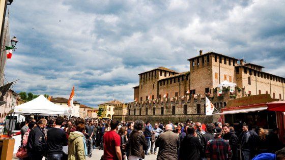 Pasqua a Fontanellato con Castel street food