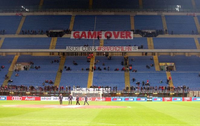 Milan-Cagliari, sciopero del tifo rossonero