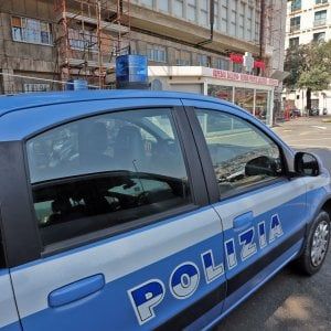Foggia, blocca una 14enne in strada e la minaccia con un coltello: arrestato