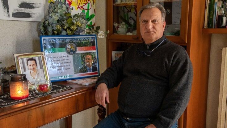 Luca Attanasio ucciso in Congo, la speranza dei genitori dell'ambasciatore: "Grazie al Papa per le sue parole, ora tocca allo Stato"