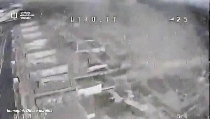 L'Ucraina accusa: "La Russia lancia droni dalla centrale nucleare di Zaporizhzhia"
