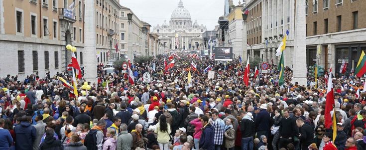 La Chiesa ha due nuovi Santi. Francesco: "Uomini coraggiosi, pieni dello Spirito Santo"