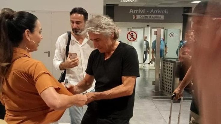 Street food, selfie e visite ai monumenti, la giornata da turisti di Levante, Ligabue, Emma e Diodato