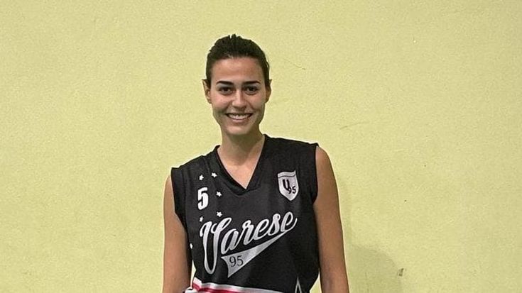 Alice Sabatini torna in campo dopo 6 anni: l’ex Miss Italia va a canestro con Varese