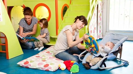Famiglia, con il coronavirus per il 74% delle donne è aumentato il carico di lavoro domestico