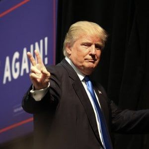 Toti: "Tifo per Trump". Paita: "Irresponsabile, si occupi della Liguria"