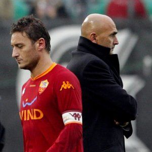 Rottura Totti-Spalletti, ma su Facebook i tifosi si dividono 