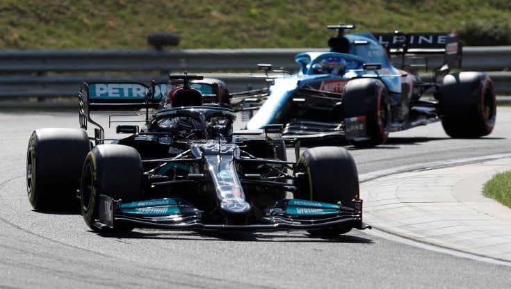 F1, Ungheria: Lewis Hamilton in pole davanti a Bottas e Verstappen