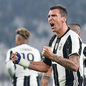 Le pagelle di Juventus-Crotone: Mandzukic il migliore, delusione Rohden